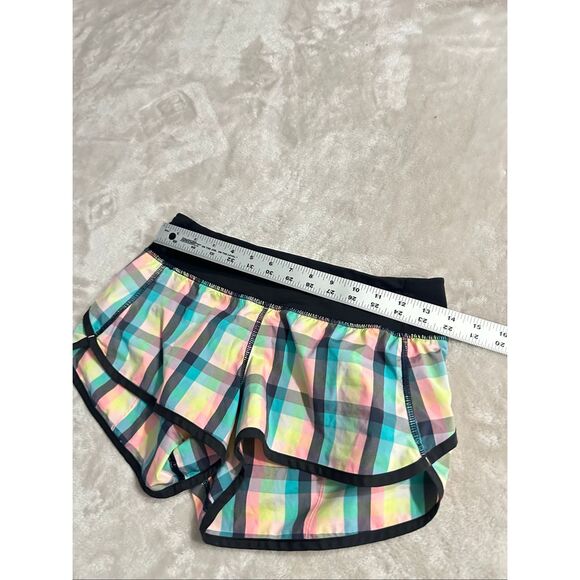 Lululemon Speed Shorts in the "Wee Wheezy Check Plaid Coral Black" Size 4 - Picture 4 of 6